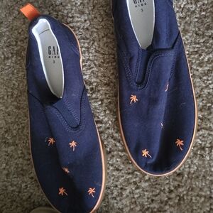 Brand new Gap slide ins